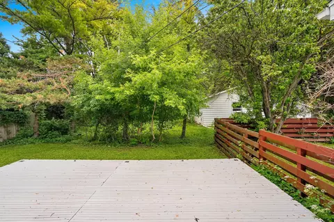 Exterior - 1618 S Riverdale Dr, Appleton, WI 54914 photo 8 of 13