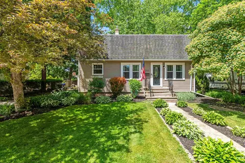 203 Cedar St, Neenah, WI 54956