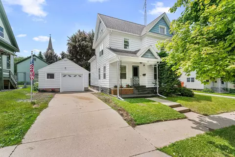 110 W Liberty St, Berlin, WI 54923