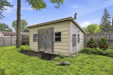 Exterior - 821 S Weimar St, Appleton, WI 54915 photo 9 of 9