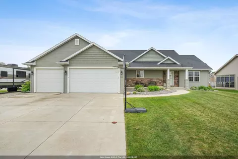4866 N Wren Dr, Appleton, WI 54913