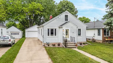 408 Abrams St, Green Bay, WI 54302
