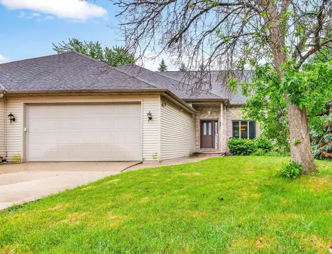 101 E Kennedy Ave, Kimberly, WI 54136