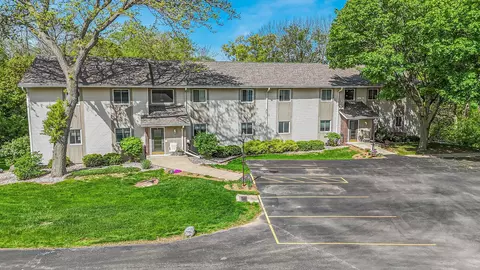 1 Altendorf Pl, Kaukauna, WI 54130