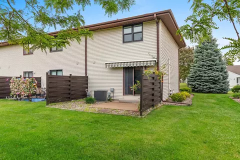 711 Olson Ave #F, Appleton, WI 54914 photo 3