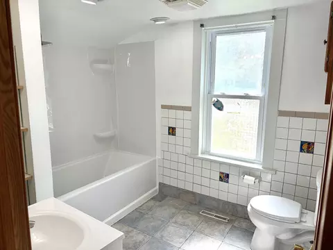 Bath - 829 W Grant St, Appleton, WI 54914 photo 1 of 3