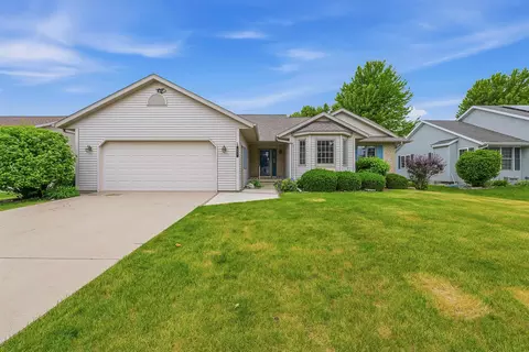 598 Sarah Dr, Fond Du Lac, WI 54935
