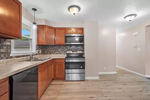 Kitchen - 637 E Wilson Ave, Appleton, WI 54915 photo 2 of 2
