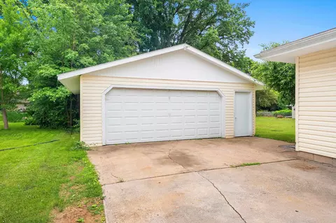 Other - 637 E Wilson Ave, Appleton, WI 54915 photo 2 of 11