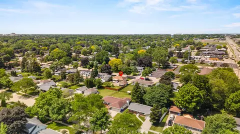 View/Area - 2700 N Lillian Ct, Appleton, WI 54911 photo 8 of 10