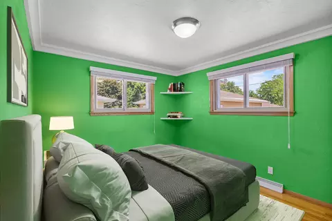 Bedroom - 2700 N Lillian Ct, Appleton, WI 54911 photo 7 of 8