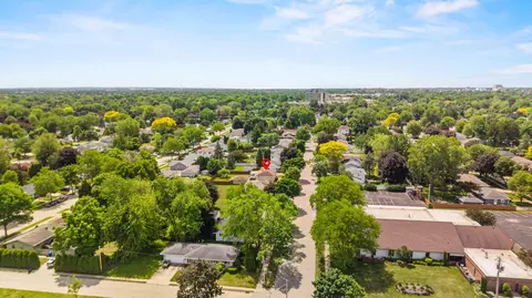 View/Area - 2700 N Lillian Ct, Appleton, WI 54911 photo 9 of 10
