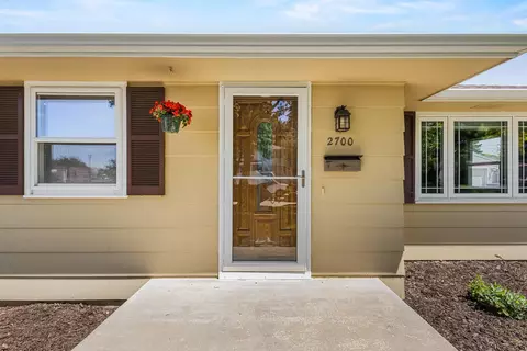 Exterior - 2700 N Lillian Ct, Appleton, WI 54911 photo 5 of 12
