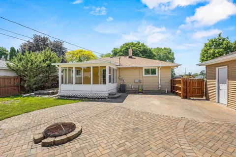 Exterior - 2700 N Lillian Ct, Appleton, WI 54911 photo 11 of 12