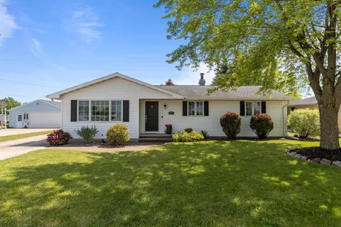 117 St Marys Pl, Kaukauna, WI 54130