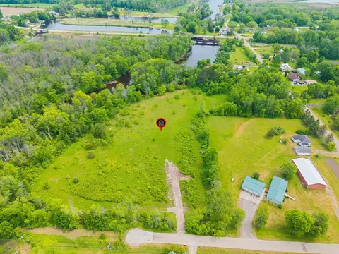 4204 Topel Rd, Oconto, WI 54153