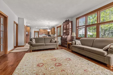 Living - 224 E Carrington Ln, Appleton, WI 54913 photo 3 of 5