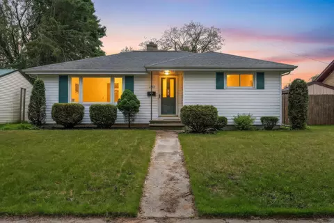 1727 30th St, Two Rivers, WI 54241