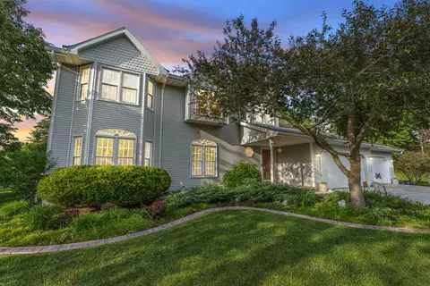 n340 Tamarack Circle, Appleton, WI 54915