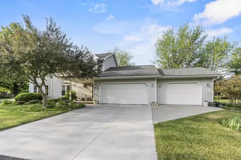 Exterior - n340 Tamarack Circle, Appleton, WI 54915 photo 4 of 14