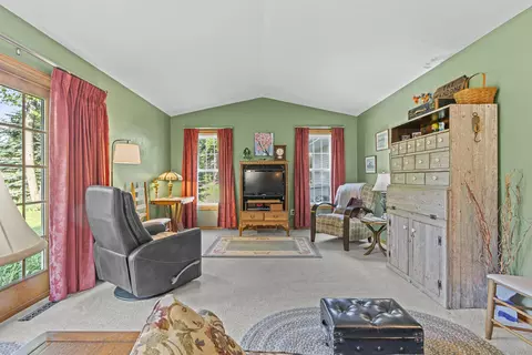 Living - n340 Tamarack Circle, Appleton, WI 54915 photo 2 of 4
