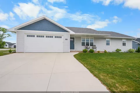 3181 S Weiler Rd, Kaukauna, WI 54130