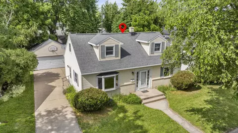 View/Area - 1136 W Roberts Ave, Appleton, WI 54914 photo 2 of 10