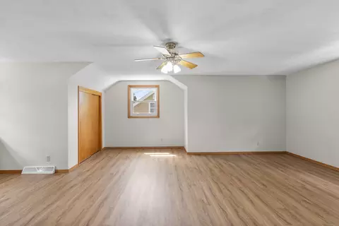 Bedroom - 1136 W Roberts Ave, Appleton, WI 54914 photo 5 of 10