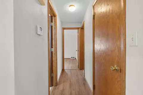 Entry Way - 1136 W Roberts Ave, Appleton, WI 54914 photo 1 of 4