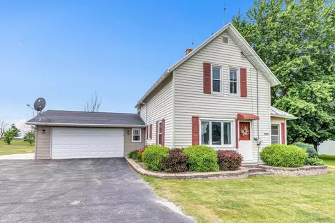 10436 Menchalville Rd, Reedsville, WI 54230
