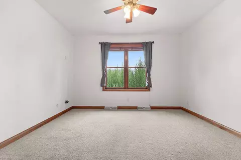 Bedroom - 1892 N Sunrise Ln, Appleton, WI 54913 photo 9 of 10