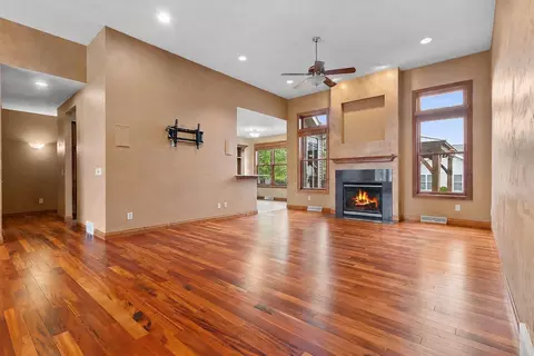 Living - 1892 N Sunrise Ln, Appleton, WI 54913 photo 2 of 5