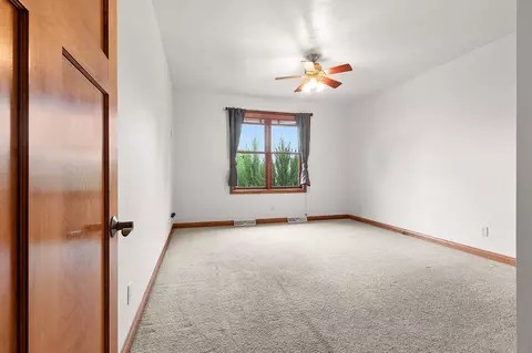 Bedroom - 1892 N Sunrise Ln, Appleton, WI 54913 photo 8 of 10