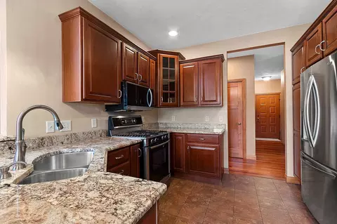 Kitchen - 1892 N Sunrise Ln, Appleton, WI 54913 photo 3 of 4