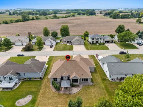 View/Area - 1892 N Sunrise Ln, Appleton, WI 54913 photo 4 of 8