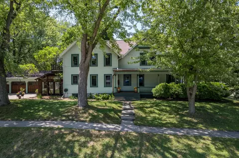 1001 S Lawe St, Appleton, WI 54915