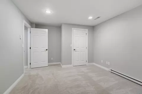 Bedroom - 4717 N Tanglewood Dr, Appleton, WI 54913 photo 11 of 13