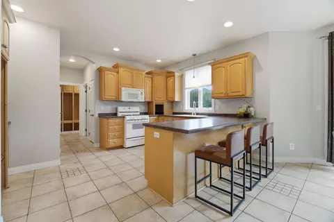 Kitchen - 4717 N Tanglewood Dr, Appleton, WI 54913 photo 1 of 3
