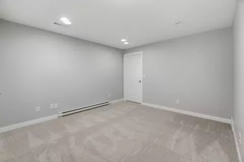 Bedroom - 4717 N Tanglewood Dr, Appleton, WI 54913 photo 10 of 13