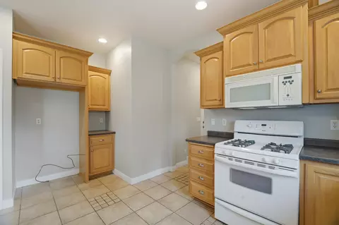 Kitchen - 4717 N Tanglewood Dr, Appleton, WI 54913 photo 3 of 3