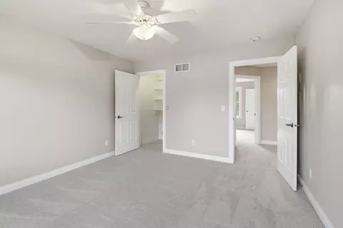 Bedroom - 4717 N Tanglewood Dr, Appleton, WI 54913 photo 5 of 13