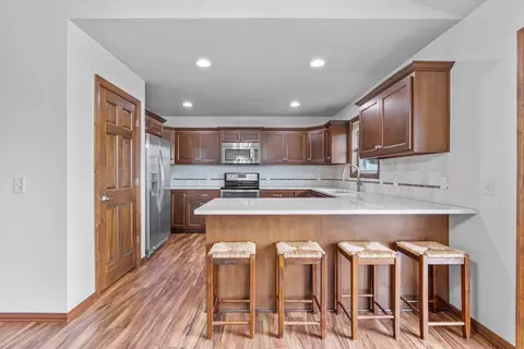 Kitchen - 5111 N Gala Ct, Appleton, WI 54913 photo 2 of 5