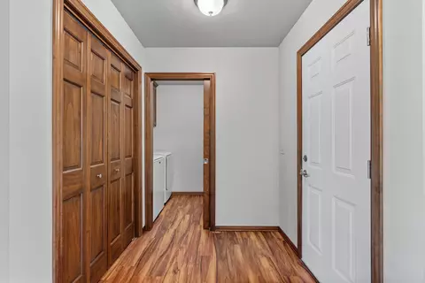 Entry Way - 5111 N Gala Ct, Appleton, WI 54913 photo 3 of 3