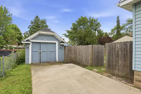 Exterior - 519 W Summer St, Appleton, WI 54911 photo 5 of 6