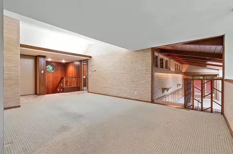 Living - 5531 Long Ct, Appleton, WI 54914 photo 3 of 5