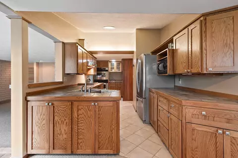 Kitchen - 5531 Long Ct, Appleton, WI 54914 photo 2 of 6