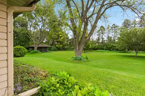 Exterior - 5531 Long Ct, Appleton, WI 54914 photo 11 of 15