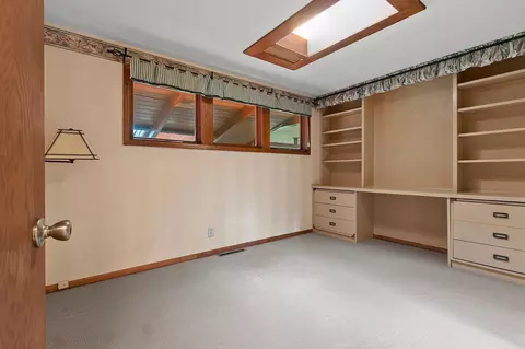 Bedroom - 5531 Long Ct, Appleton, WI 54914 photo 1 of 9