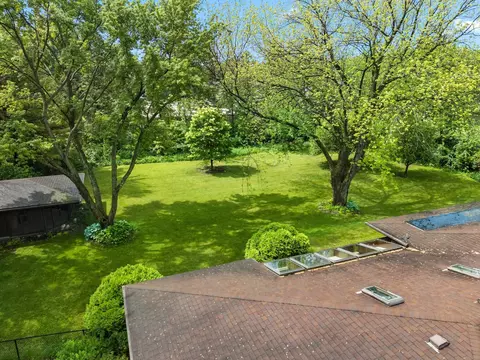 Exterior - 5531 Long Ct, Appleton, WI 54914 photo 10 of 15