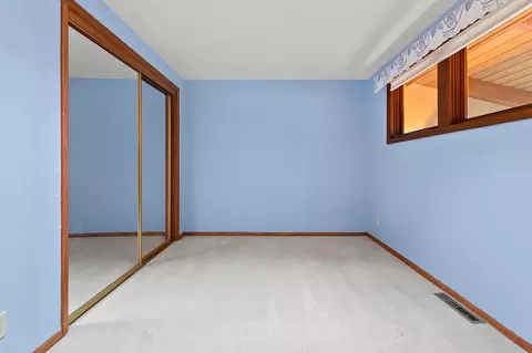 Bedroom - 5531 Long Ct, Appleton, WI 54914 photo 5 of 9